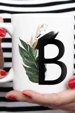 B Harfi Baskılı Çiçek Desenli Dekoratif B Harfli Kupa