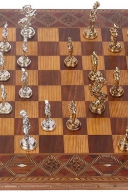 Büyük Boy Metal İngiliz Satranç Takımı Parlak ve El Yapımı Masif Ahşap Düz Satranç Tahtası