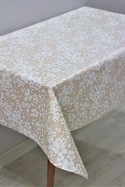 Elyaf Astarlı Silinebilir PVC Muşa Masa Örtüsü, Yonca Desenli, Açık Kahverengi, 140x140cm