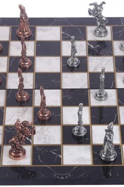 Büyük Boy Metal Osmanlı Bizans Satranç Takımı Antik ve Katlanır Mermer Desenli MDF Ahşap Satranç Tahta (43x43 cm.)