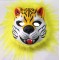 Masque de chien mignon avec des cheveux en peluche