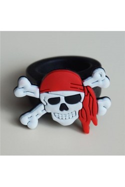Anneau de pirate en plastique compatible avec les enfants en forme de crâne