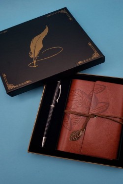 Deri Defter Ve Tükenmez Kalem